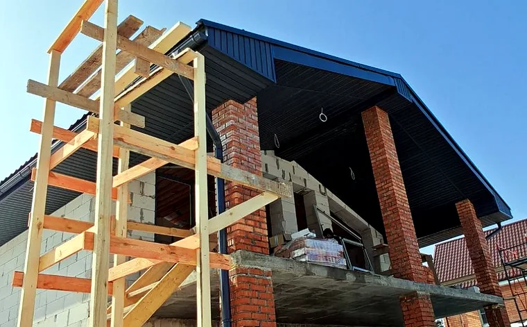 Двухэтажный жилой дом из газобетона — 190 м² — фото 2